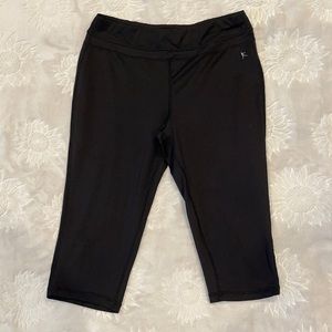 Danskin Womens Activewear Capris. Size Medium (8-10). Color black.